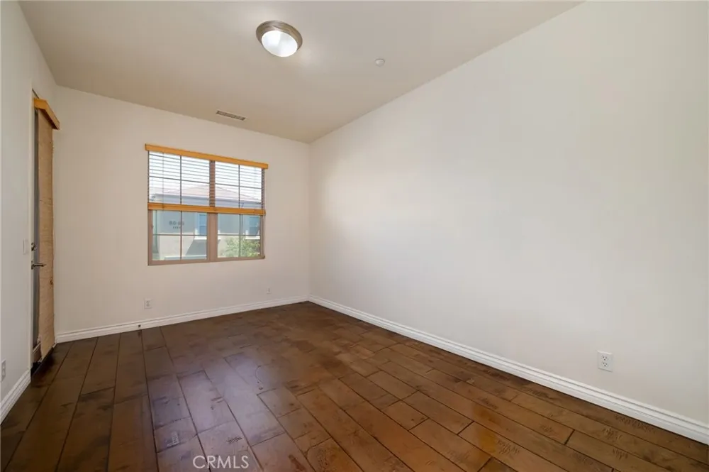 45 Iceberg Rose Irvine, CA 92620
