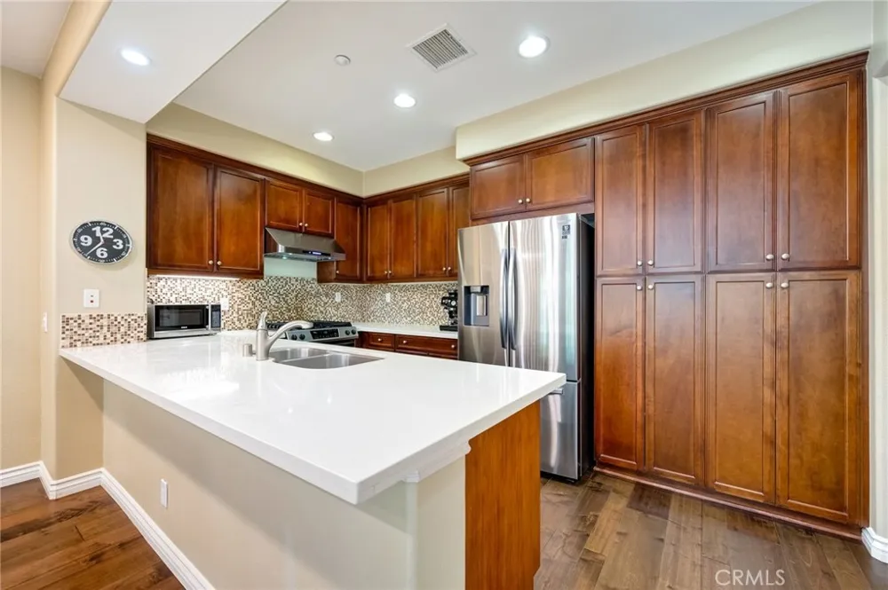 45 Iceberg Rose Irvine, CA 92620