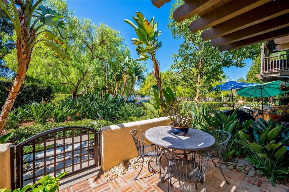 45 Iceberg Rose Irvine, CA 92620