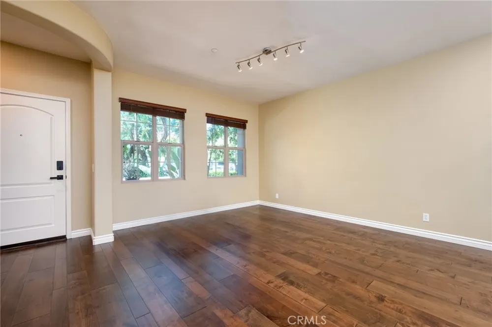 45 Iceberg Rose Irvine, CA 92620