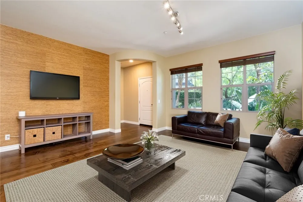 45 Iceberg Rose Irvine, CA 92620