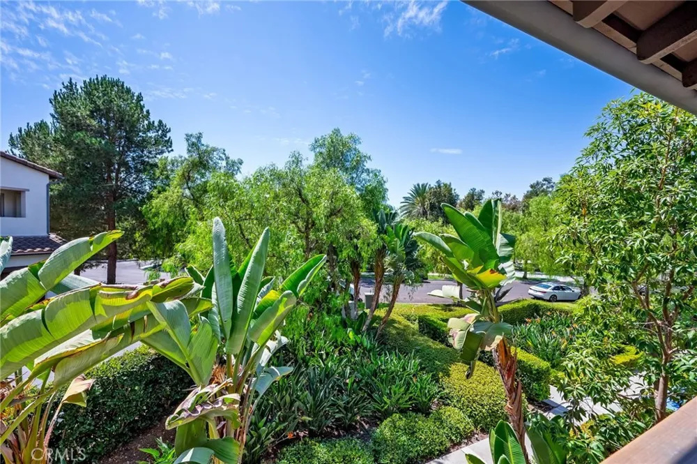 45 Iceberg Rose Irvine, CA 92620