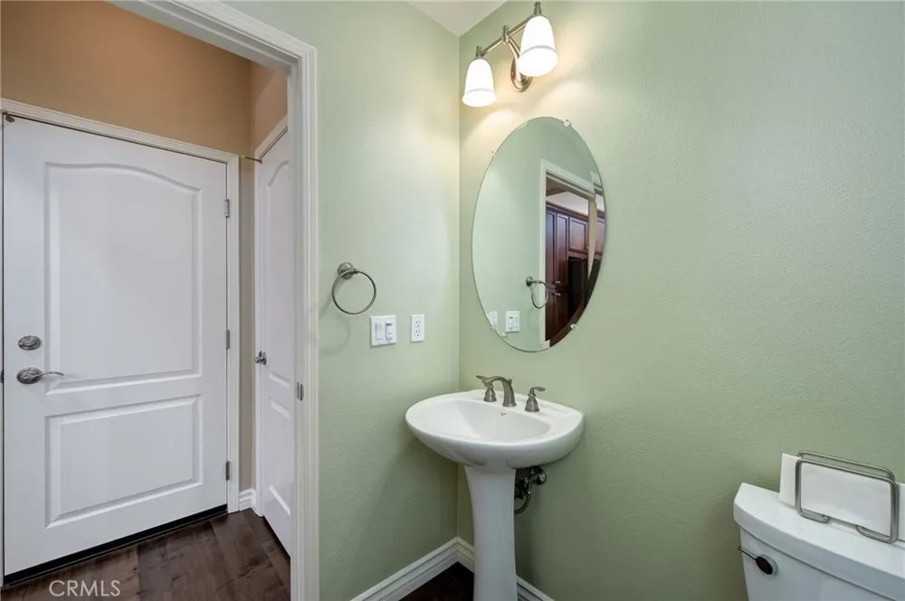 45 Iceberg Rose Irvine, CA 92620