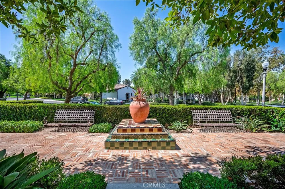 45 Iceberg Rose Irvine, CA 92620