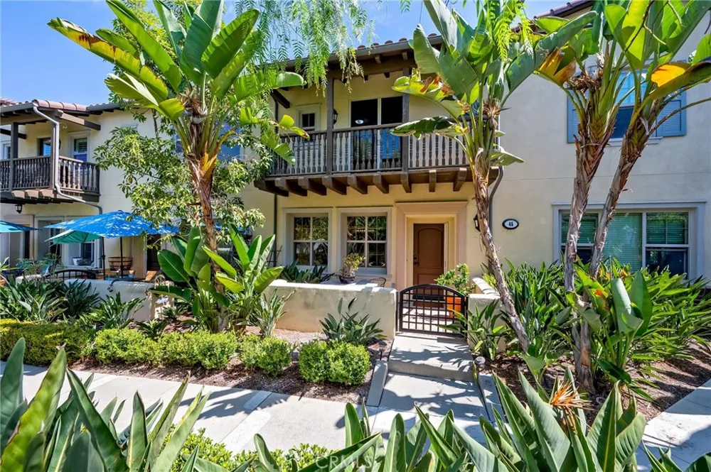 45 Iceberg Rose Irvine, CA 92620