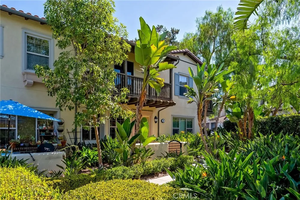 45 Iceberg Rose Irvine, CA 92620