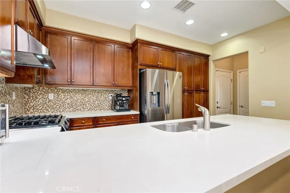 45 Iceberg Rose Irvine, CA 92620