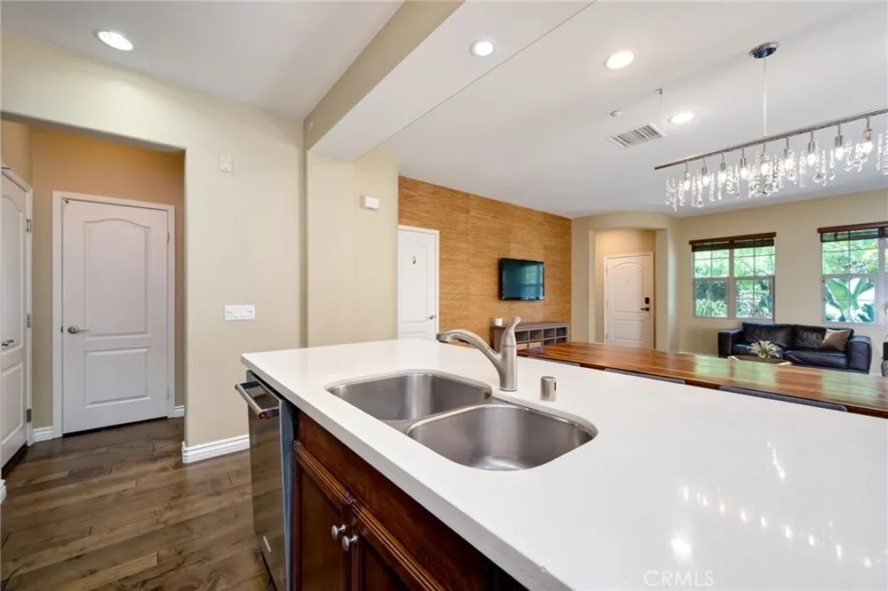45 Iceberg Rose Irvine, CA 92620