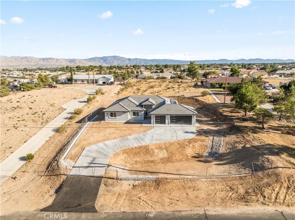 18427 Talisman Hesperia, CA 92345