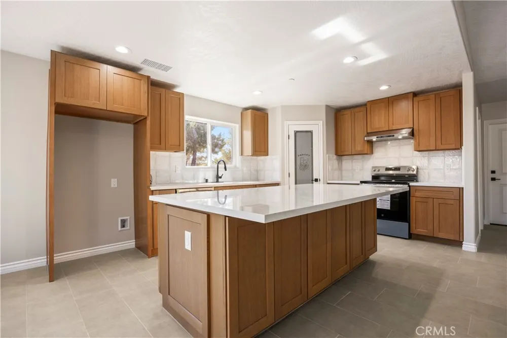 18427 Talisman Hesperia, CA 92345