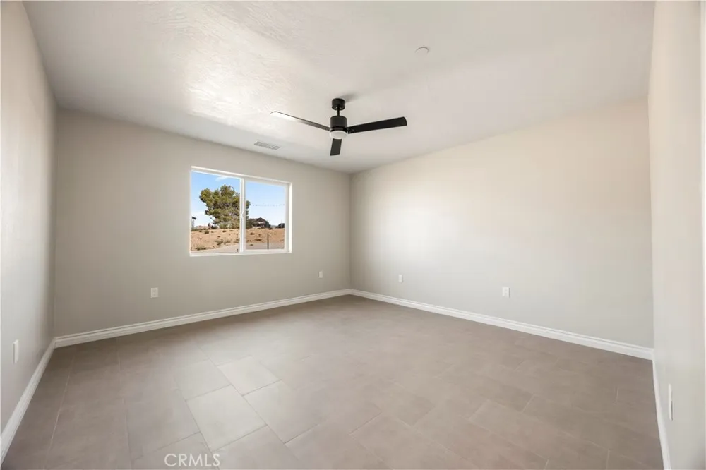 18427 Talisman Hesperia, CA 92345