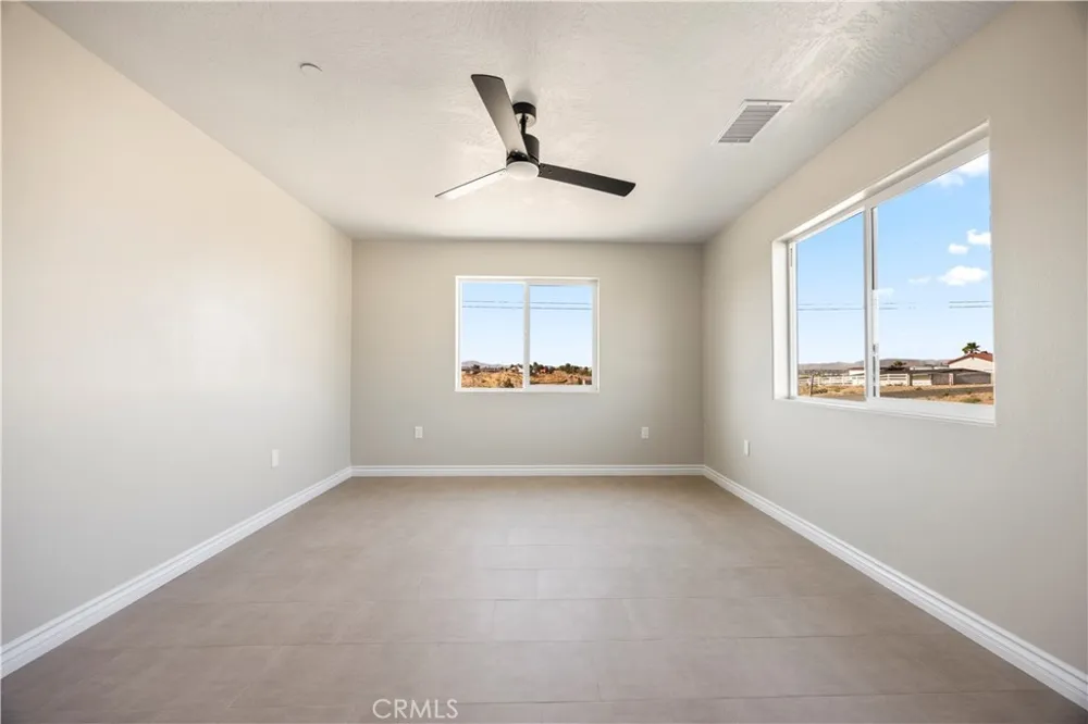 18427 Talisman Hesperia, CA 92345