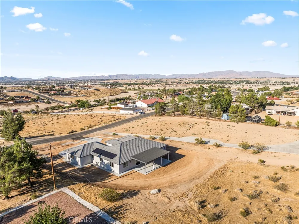 18427 Talisman Hesperia, CA 92345