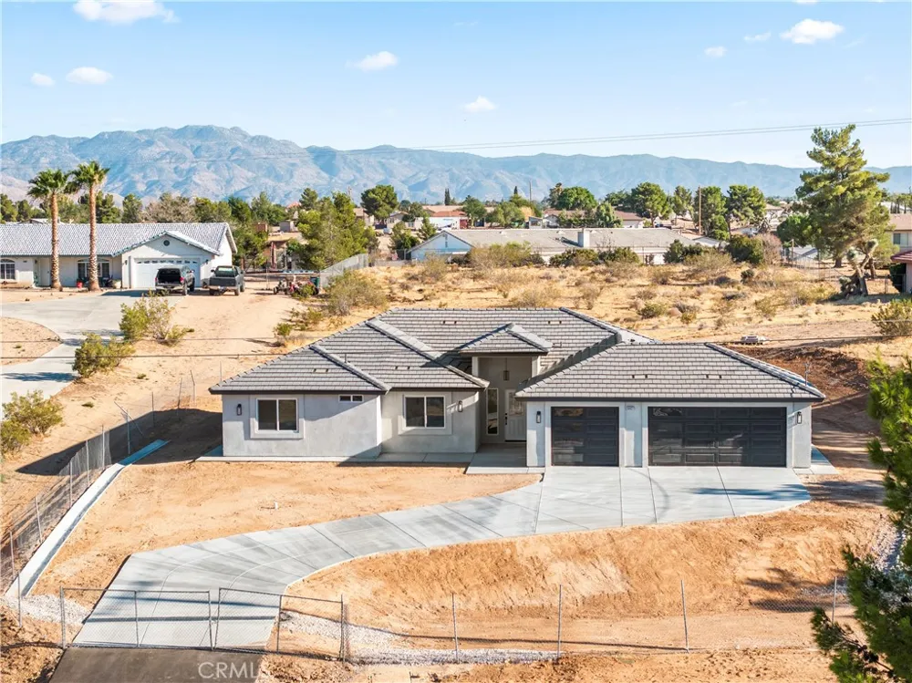 18427 Talisman Hesperia, CA 92345