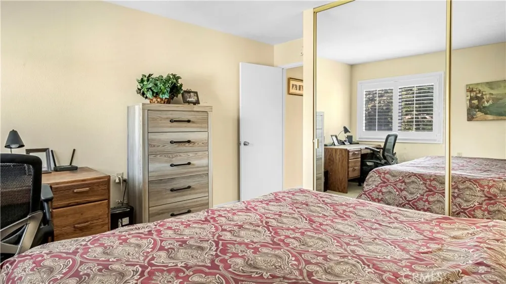 2401 Via Mariposa W #2A Laguna Woods, CA 92637