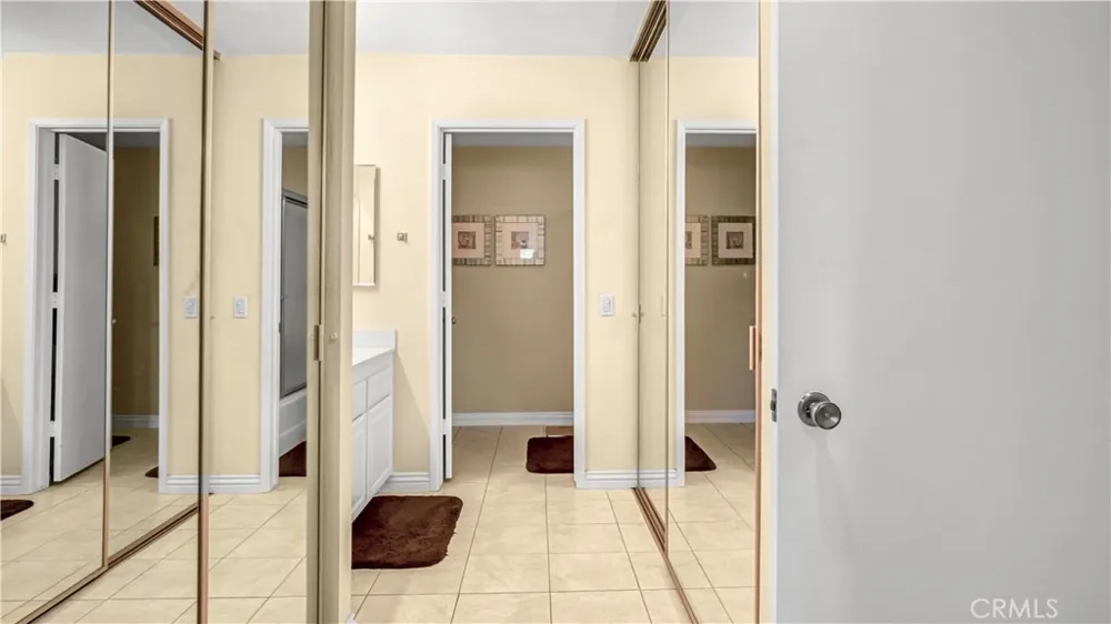 2401 Via Mariposa W #2A Laguna Woods, CA 92637