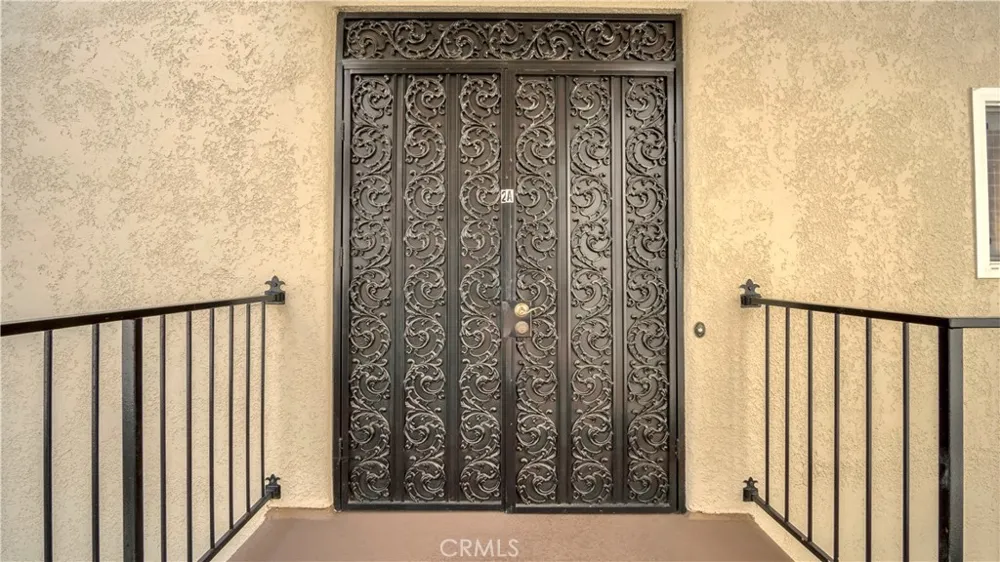 2401 Via Mariposa W #2A Laguna Woods, CA 92637
