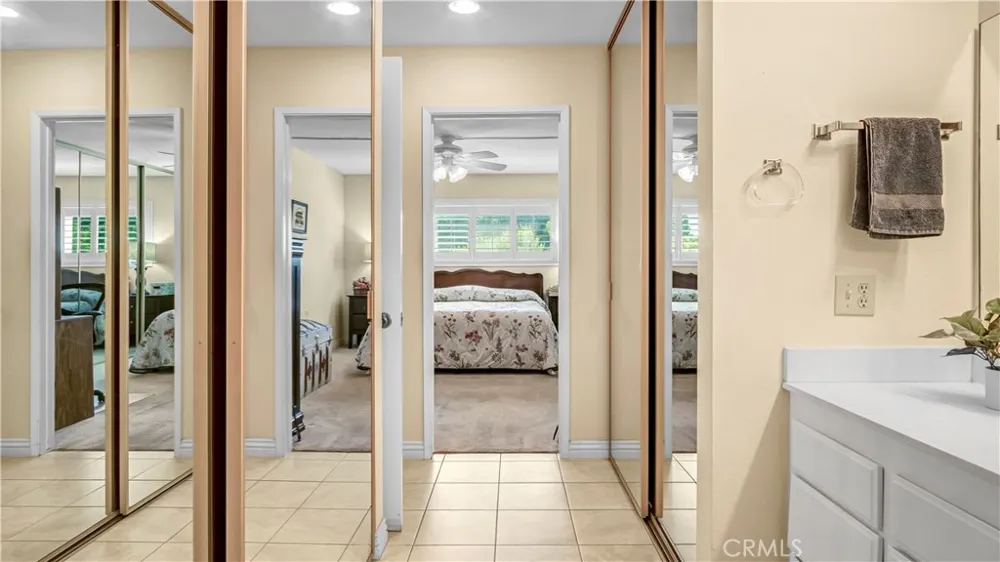 2401 Via Mariposa W #2A Laguna Woods, CA 92637