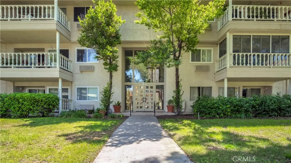 2401 Via Mariposa W #2A Laguna Woods, CA 92637
