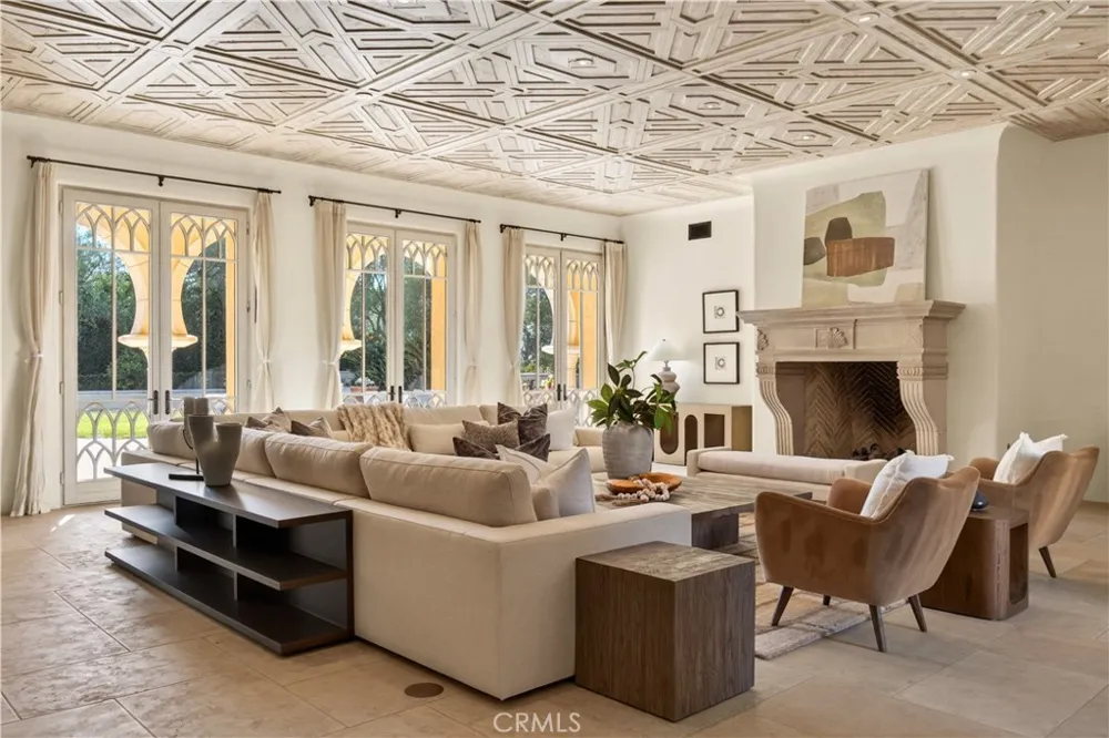 98 Canyon Crk Irvine, CA 92603