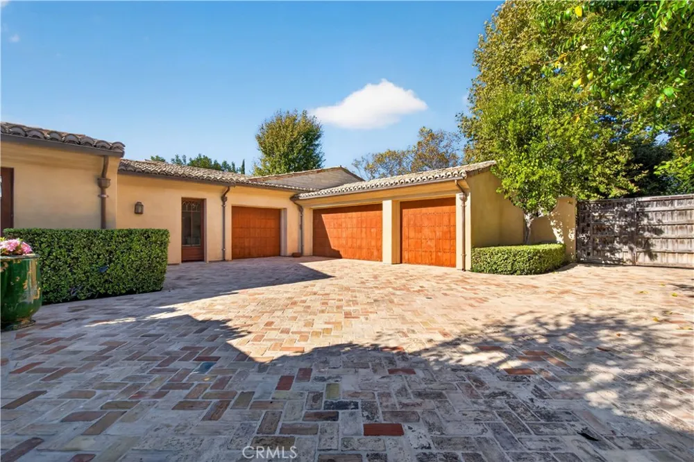 98 Canyon Crk Irvine, CA 92603