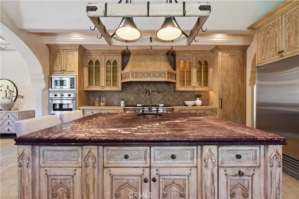98 Canyon Crk Irvine, CA 92603