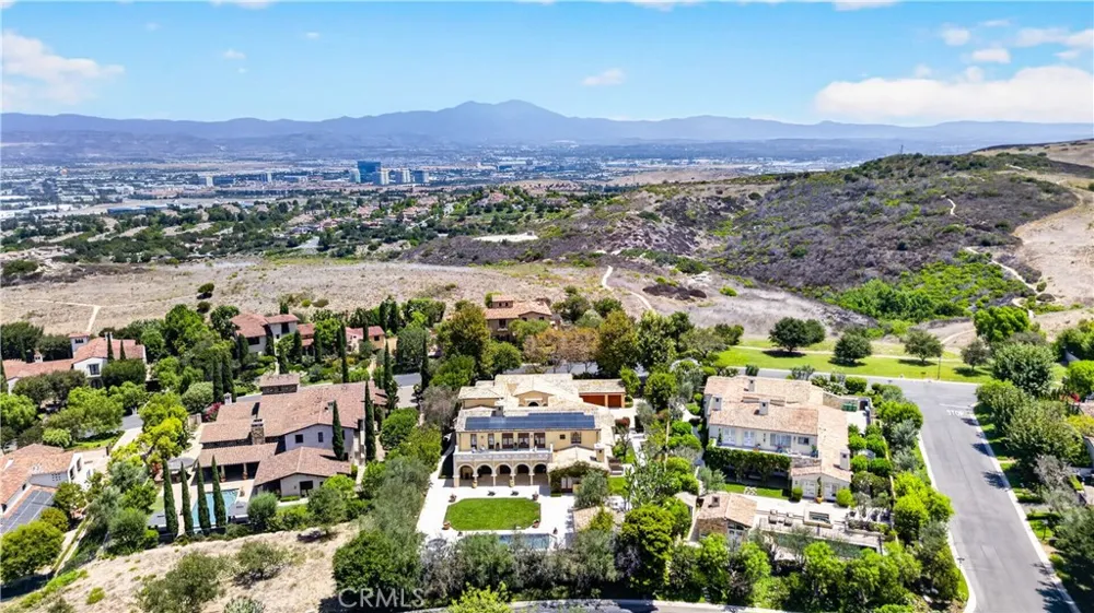 98 Canyon Crk Irvine, CA 92603