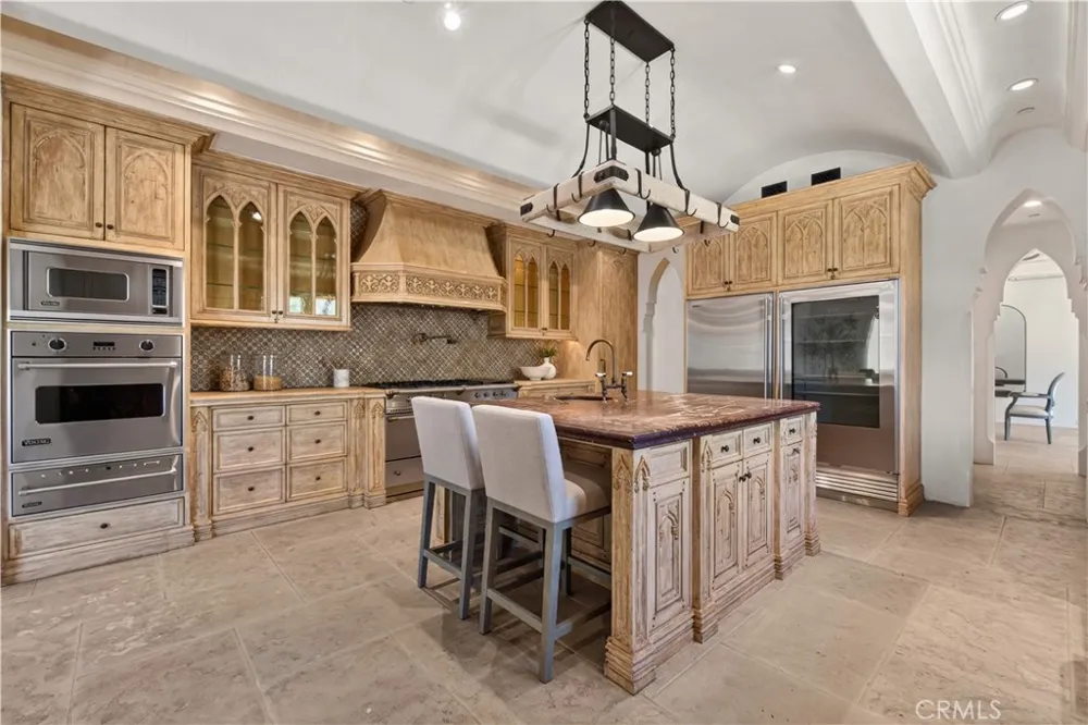 98 Canyon Crk Irvine, CA 92603