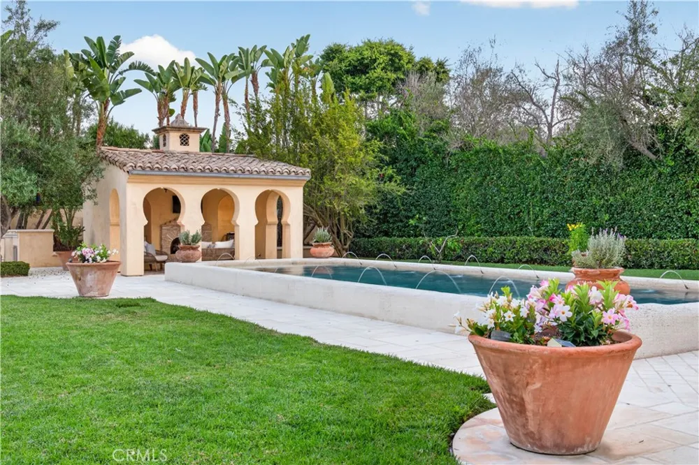 98 Canyon Crk Irvine, CA 92603