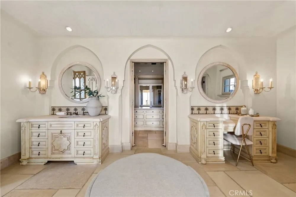 98 Canyon Crk Irvine, CA 92603