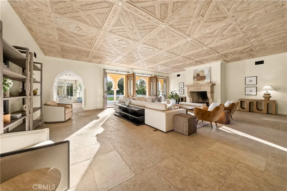 98 Canyon Crk Irvine, CA 92603