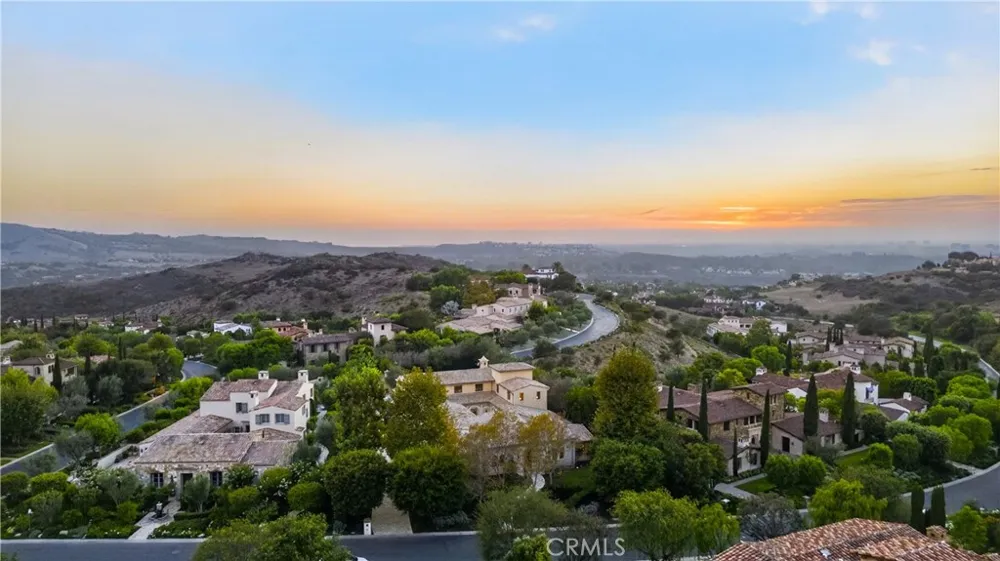 98 Canyon Crk Irvine, CA 92603