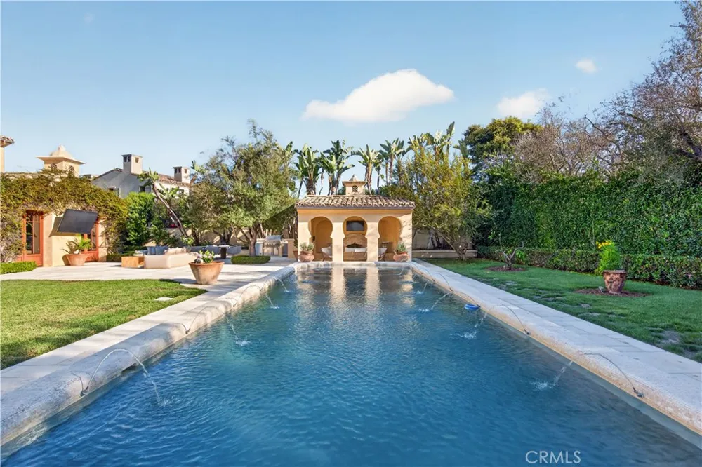 98 Canyon Crk Irvine, CA 92603