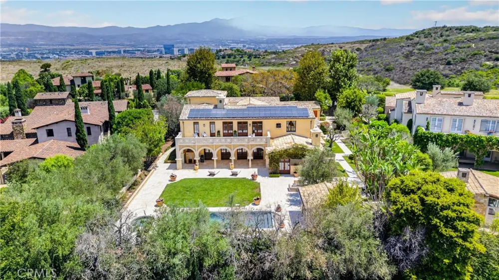 98 Canyon Crk Irvine, CA 92603