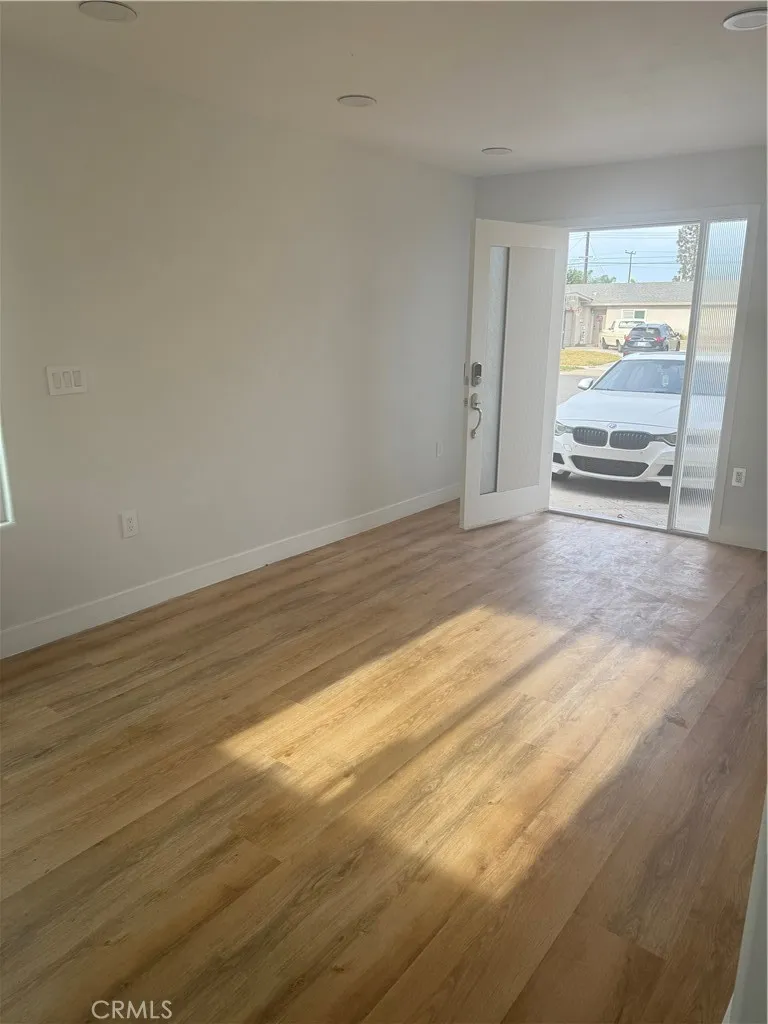 16615 Lucia Huntington Beach, CA 92647