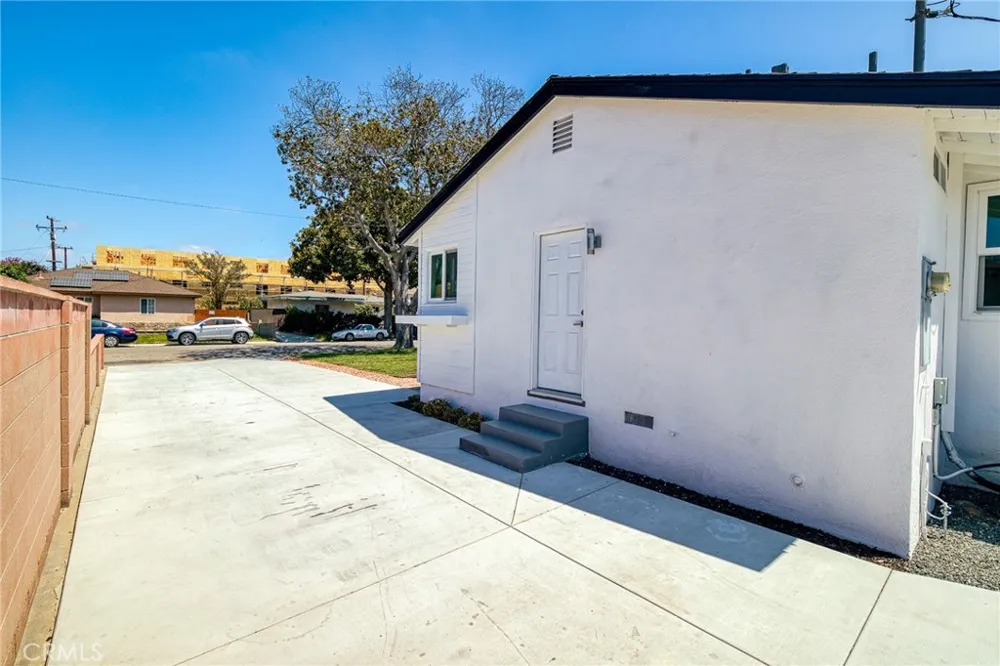 12142 Stanford Avenue Garden Grove, CA 92840