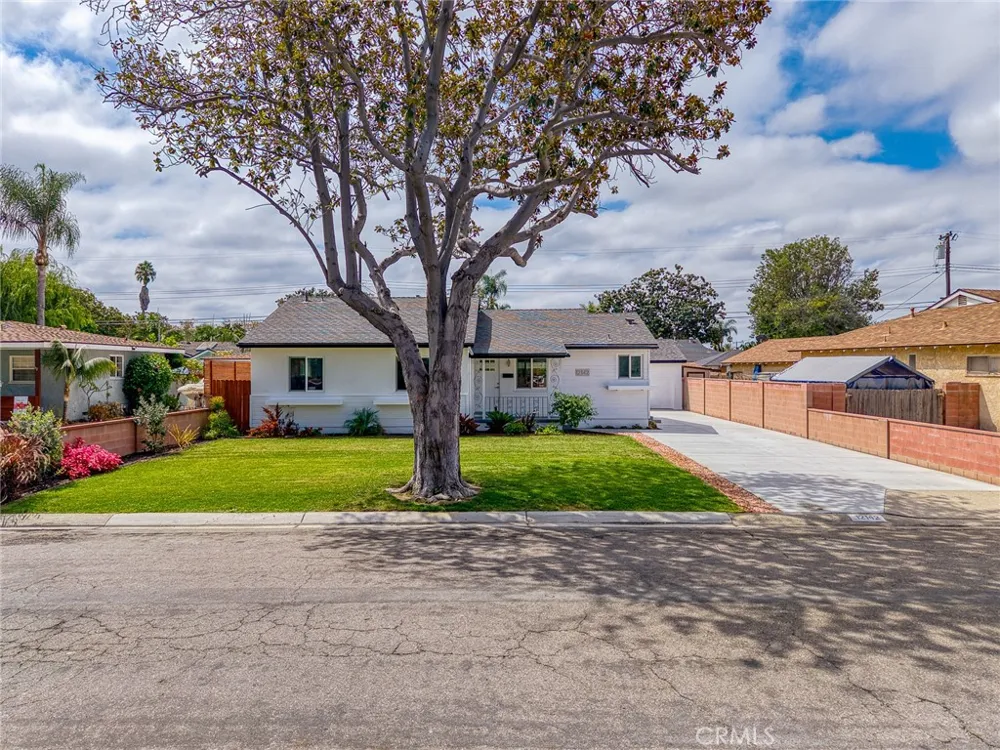 12142 Stanford Avenue Garden Grove, CA 92840
