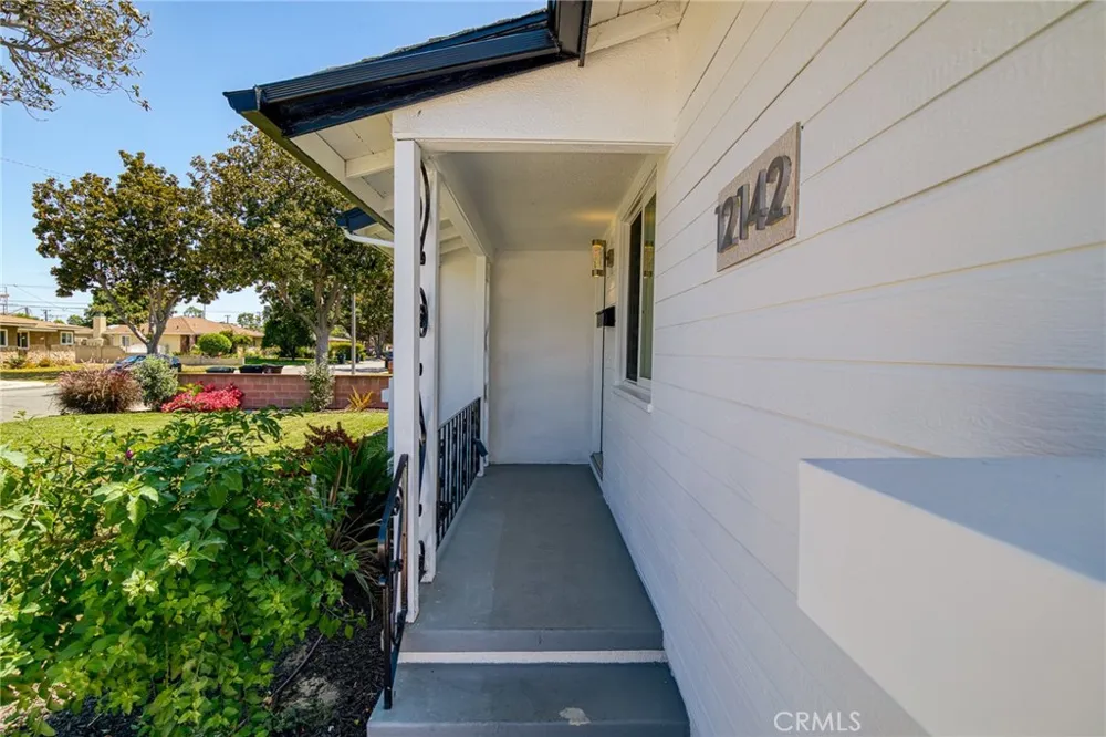 12142 Stanford Avenue Garden Grove, CA 92840