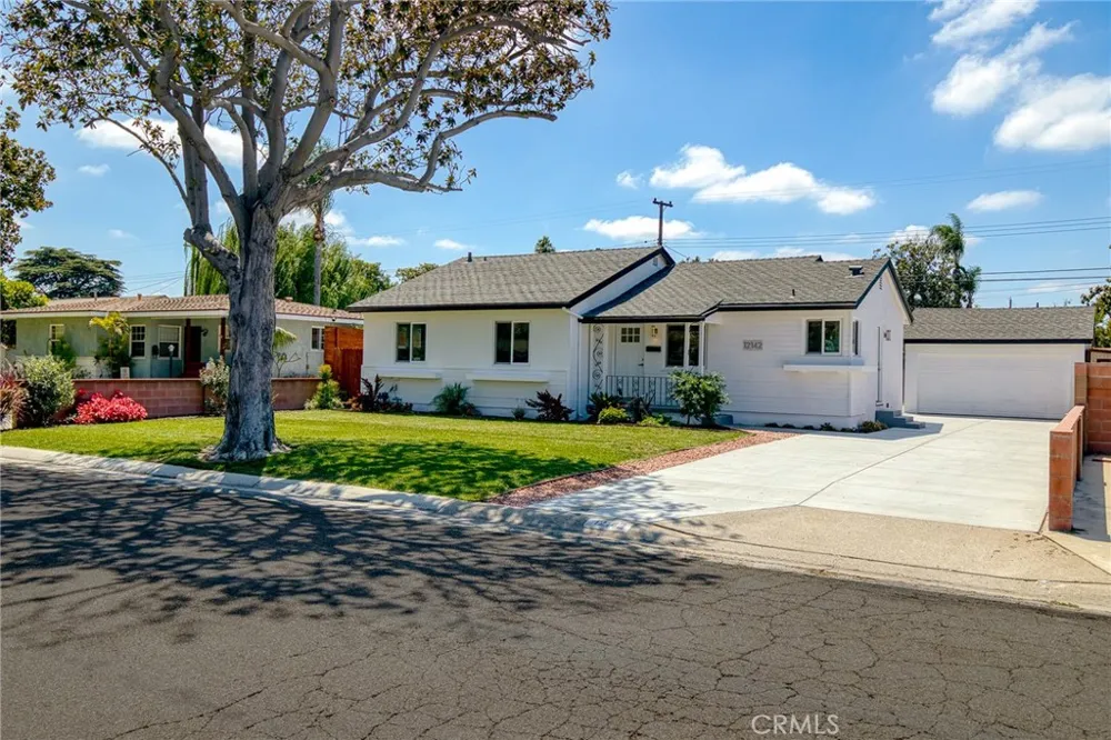 12142 Stanford Avenue Garden Grove, CA 92840