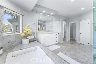 28081 Tefir Mission Viejo, CA 92692
