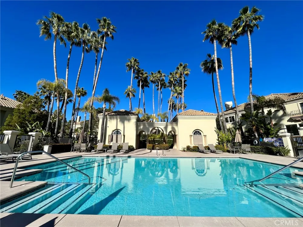 26465 La Traviata Laguna Hills, CA 92653