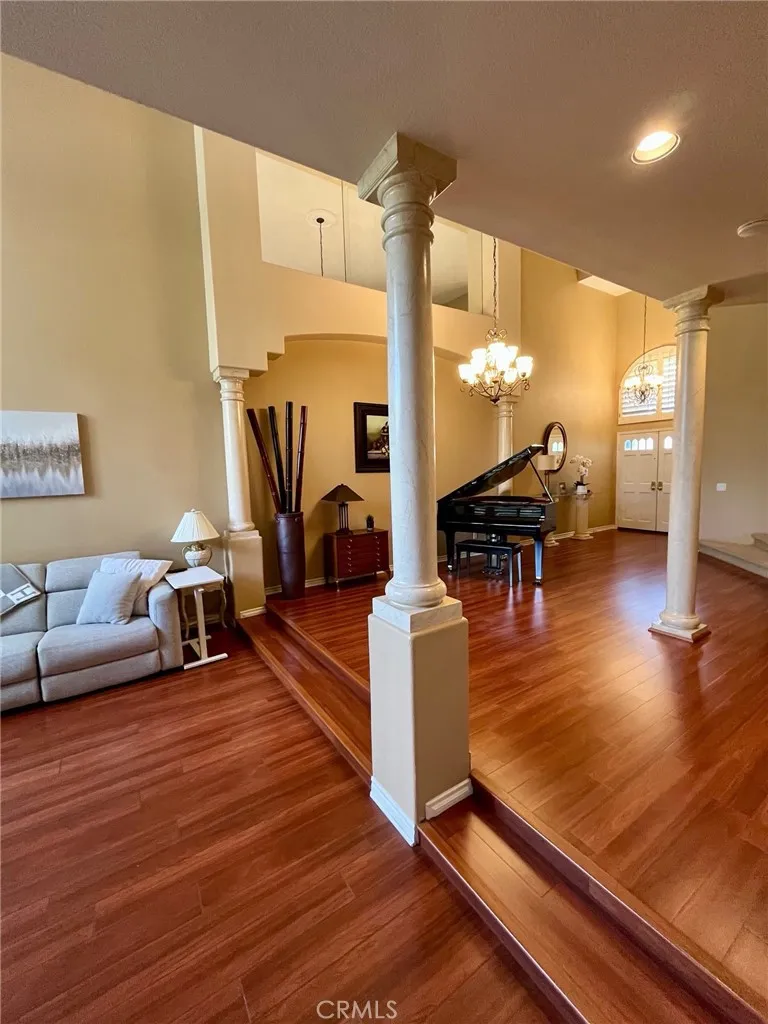26465 La Traviata Laguna Hills, CA 92653