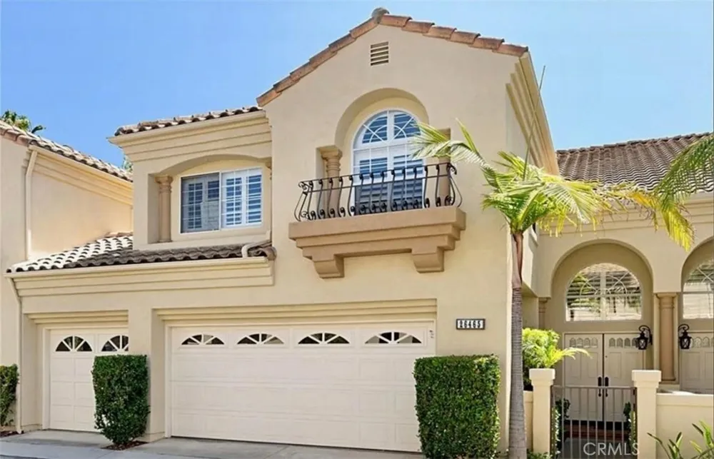 26465 La Traviata Laguna Hills, CA 92653