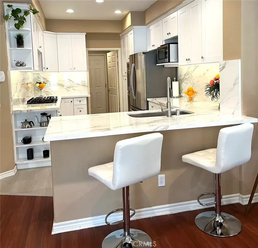 26465 La Traviata Laguna Hills, CA 92653