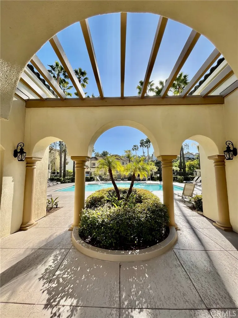 26465 La Traviata Laguna Hills, CA 92653