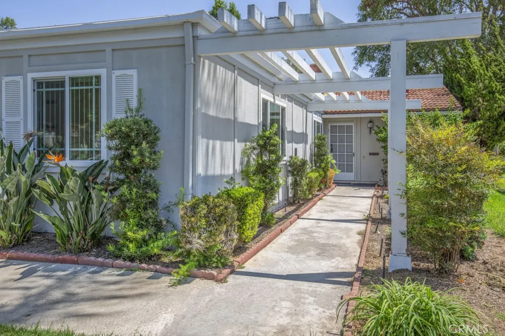 3219 Via Carrizo #D Laguna Woods, CA 92637