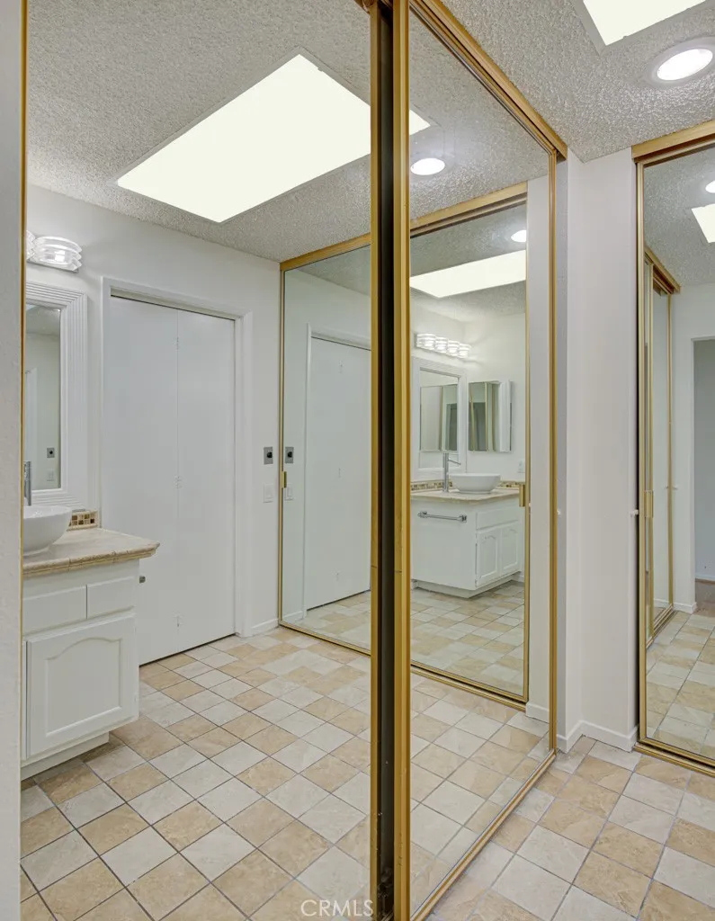 3219 Via Carrizo #D Laguna Woods, CA 92637