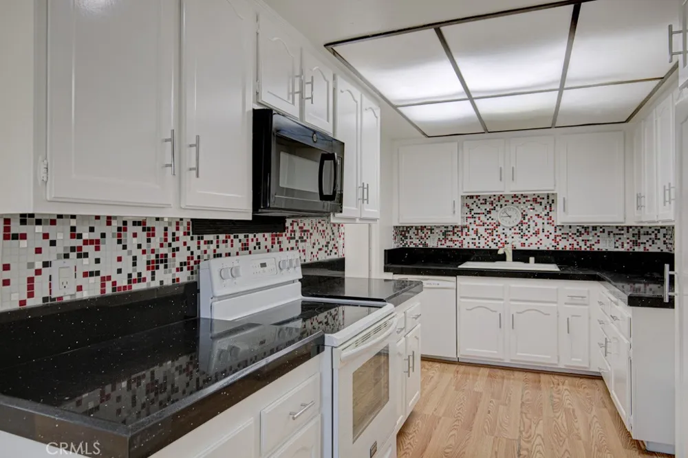 3219 Via Carrizo #D Laguna Woods, CA 92637
