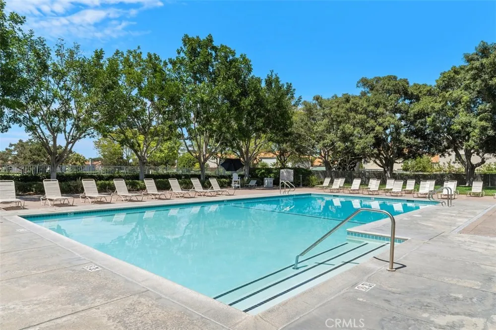 7 Del Perlatto Irvine, CA 92614