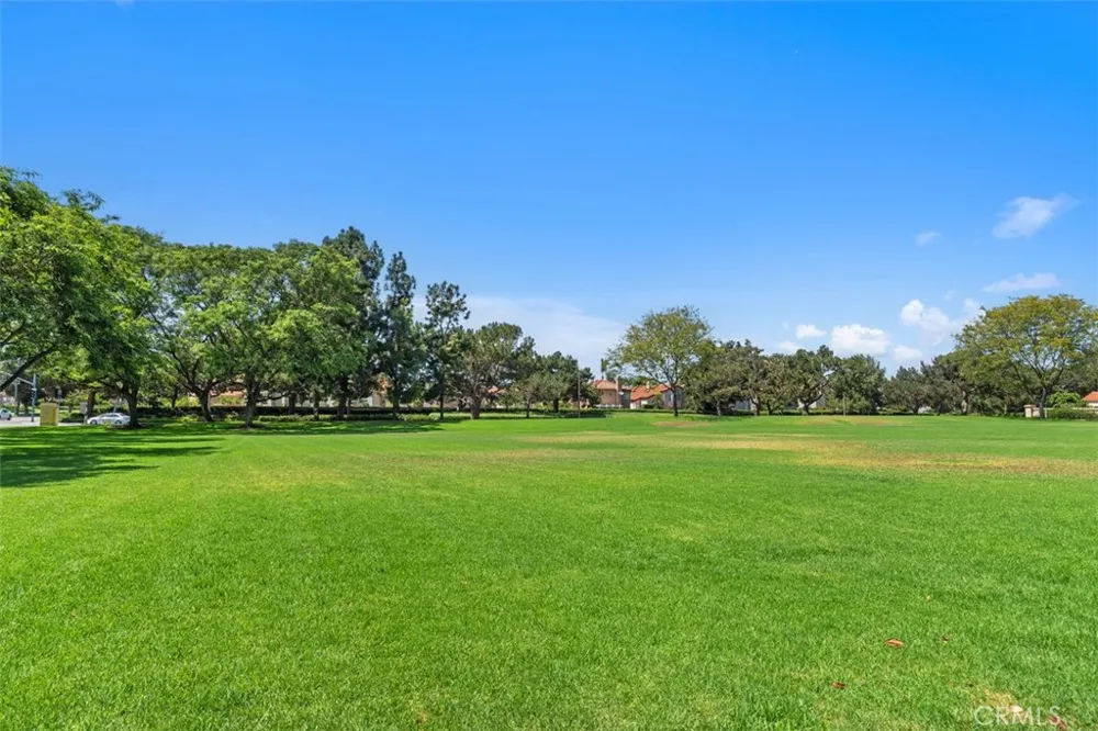 7 Del Perlatto Irvine, CA 92614